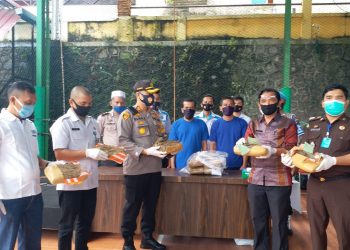 Polres Tapsel Paparkan Pengungkapan Kasus Narkoba dan Musnahkan Barang Bukti