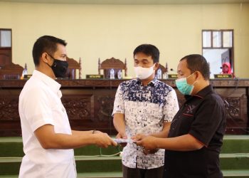 Walikota Siantar, Hefriansyah Sampaikan Pendapat Akhir Persetujuan DPRD terhadap Ranperda P-APBD menjadi Perda P-APBD 2020