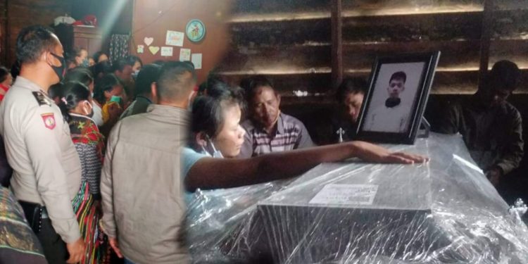 Jenazah Samsul Naibaho yang Dibantai di Perantauan Disambut Jerit Tangis Kerabat di Kampung Halaman Jenazah Samsul Naibaho yang Dibantai di Perantauan Disambut Jerit Tangis Kerabat di Kampung Halaman