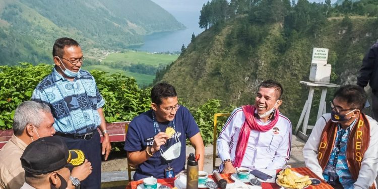 Renovasi Spot Adian Nalambok Diharapkan Jadi Momentum Kebangkitan Parekraf Tobasa, Danau Toba Renovasi Spot Adian Nalambok Diharapkan Jadi Momentum Kebangkitan Parekraf Tobasa, Danau Toba