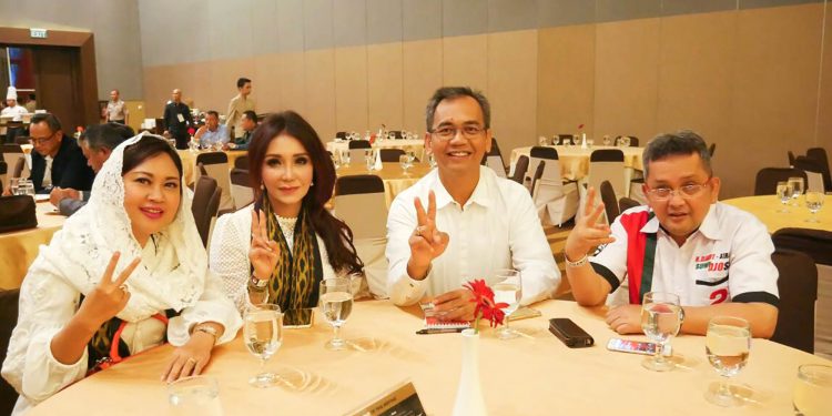 Jangankan Debat, Menjadi Pelayan pun Djoss Sangat Siap Jangankan Debat, Menjadi Pelayan pun Djoss Sangat Siap