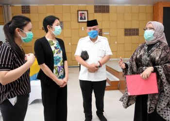 Konjen China Serahkan Bantuan 5000 Masker Untuk Sumut