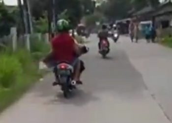 Video Seorang Ayah Bawa Jenazah Anaknya Naik Sepedamotor Viral, Ini Penjelasan Polisi..