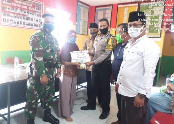 Amankan Pencairan Dana Bantuan Sosial Untuk Masyarakat Oleh Personel Jajaran Kodim 0208/Asahan