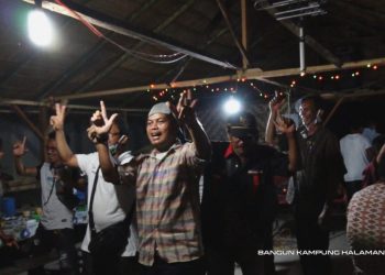 Humatob Nagori Talun Rejo Siap Menangkan Hasim-TPS, Semangat Acungkan 2 Jari
