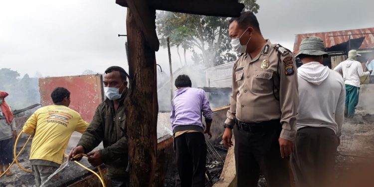 Rumah Johriaman Purba dan Magdalena boru Munthe Dilalap Si Jago Merah