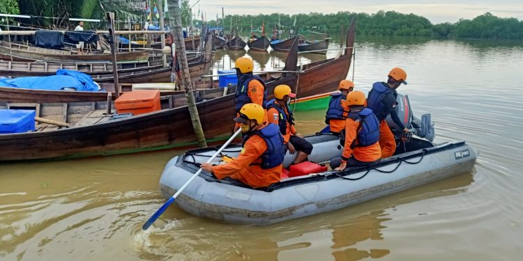Dihantam Ombak, Nelayan di Pantai Cermin Tewas Tenggelam Dihantam Ombak, Nelayan di Pantai Cermin Tewas Tenggelam