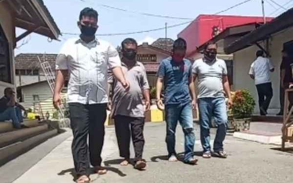 Penarik Becak jadi Kurir Ganja 15 Kg, Diimingi Upah Rp500 Ribu Penarik Becak jadi Kurir Ganja 15 Kg, Diimingi Upah Rp500 Ribu
