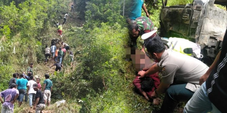 Dukacita di Awal Tahun, Mobil L 300 Terjun ke Jurang, Sanjaya Situmorang Tewas Dukacita di Awal Tahun, Mobil L 300 Terjun ke Jurang, Sanjaya Situmorang Tewas