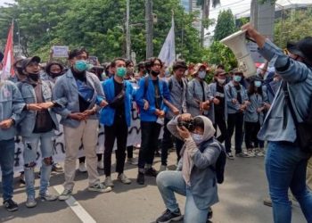 Jokowi Resmi Teken UU Cipta Kerja, Mahasiswa akan Aksi Besar-besaran Lagi
