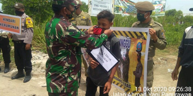 Himbau Warga Masyarakat Berpartisipasi Cegah Covid-19 Oleh Personel Jajaran Kodim 0208/Asahan Himbau Warga Masyarakat Berpartisipasi Cegah Covid-19 Oleh Personel Jajaran Kodim 0208/Asahan
