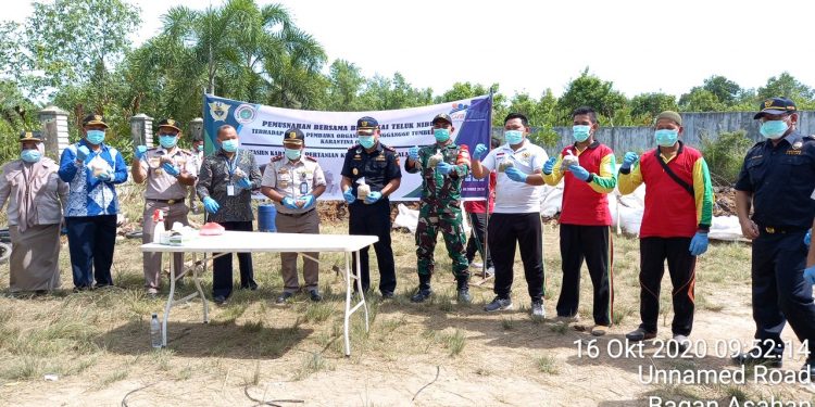 Anggota Koramil 08/Pulau Buaya Kodim 0208/Asahan Menghadiri Acara (HPHK) dan (OPTK) Anggota Koramil 08/Pulau Buaya Kodim 0208/Asahan Menghadiri Acara (HPHK) dan (OPTK)