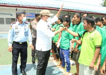 Bupati Taput Kunjungi dan Motivasi Warga Binaan Lapas Siborongborong