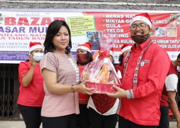 Ketua Dekranasda Taput Buka Bazar Pasar Murah Demi Kemajuan UMKM Lokal