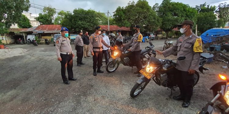 Jelang Pilkada Simalungun, Polsek Perdagangan Melakukan Pemeriksaan Randis dan HT Jelang Pilkada Simalungun, Polsek Perdagangan Melakukan Pemeriksaan Randis dan HT