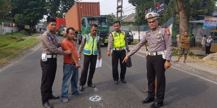 Sopir Angkot Ugal-ugalan Tewaskan Seorang Karyawati Pabrik PT CRN di Sinaksak