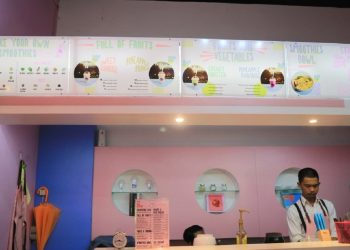 Warna-warni Memikat di Kafe Pecinta Yoghurt, Dipa Junction Bandung