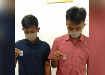 Pesta Sabu di Bengkel Sepeda motor, Barang Bukti Ditemukan di Bawah Tikar