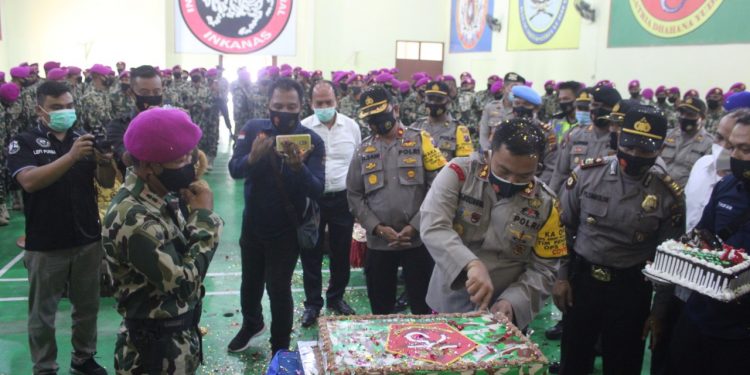 Dan Yon Infanteri 8 Marinir Dapat Surprise dari Kapolres Langkat di Hut ke -75 TNI