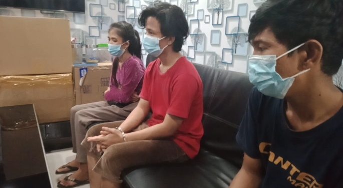 Perampokan Modus Prostitusi Online via Aplikasi Michat, 2 Pria dan 1 Wanita Ditangkap