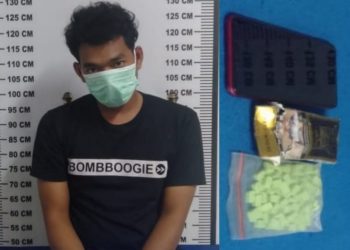 Bawa Ekstasi dari Sibolga, Pria ini Dicidiuk saat Turun dari Bus di Jalan Parapat