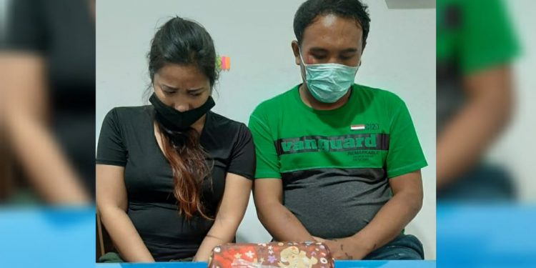 Siap "Enak-enak" Dua Sejoli, Rafles Sinaga dan Novita Purba Diamankan dari Kos-kosan