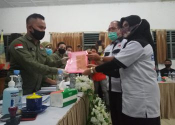Mendaftar ke KPU, Syarat Bapaslon Asner-Susanti Lengkap