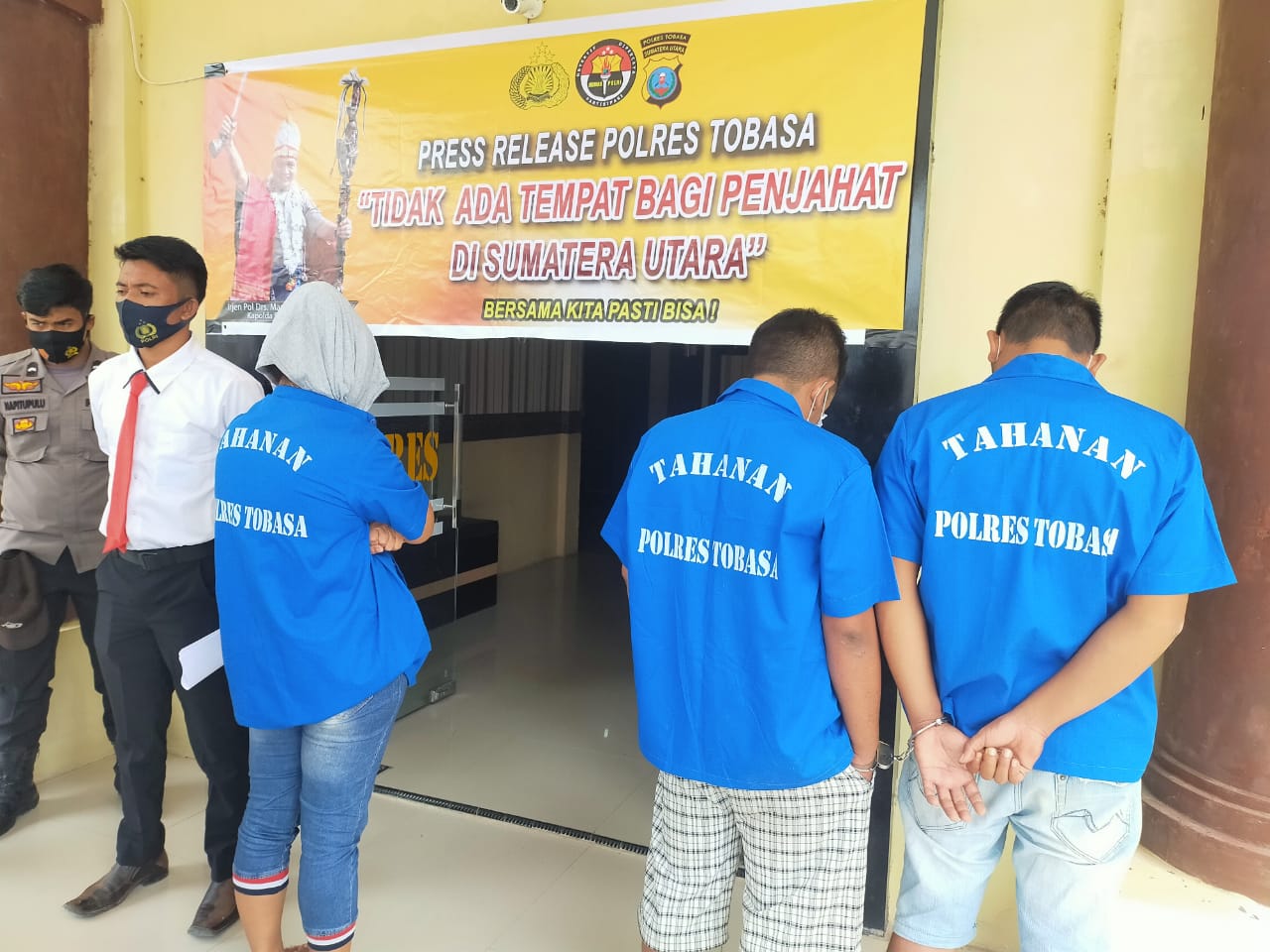 F Boru H, Pemasok Sabu dan Dua Pria Jaringannya Diringkus Polres Toba