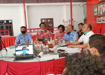Bupati Taput Ekspos 'Persiapan Taput Menuju Smart City' lewat Zoom Meeting