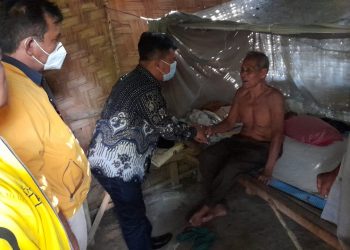 Hidup Sebatang Kara, RHS Beri Tali Asih ke Susanto