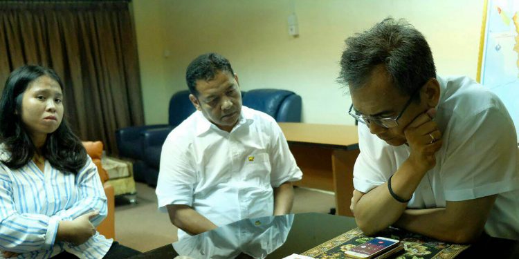 Warga Nias Berharap Sihar Bantu Pulangkan Jasad Aksioma Waruwu yang Tertahan di Jepang Warga Nias Berharap Sihar Bantu Pulangkan Jasad Aksioma Waruwu yang Tertahan di Jepang