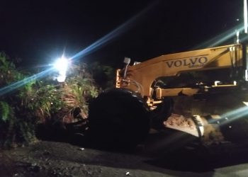TPL Bantu Bersihkan Material Longsor di Kecamatan Parmonangan