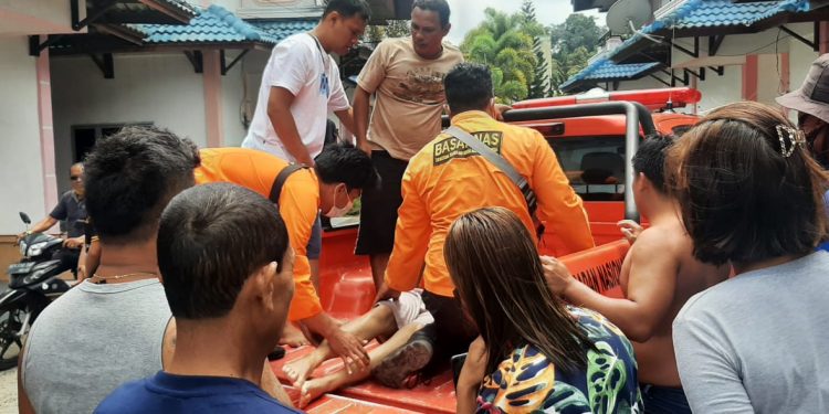 Pelajar Asal Medan Tewas Tenggelam di Ajibata Danau Toba Pelajar Asal Medan Tewas Tenggelam di Ajibata Danau Toba
