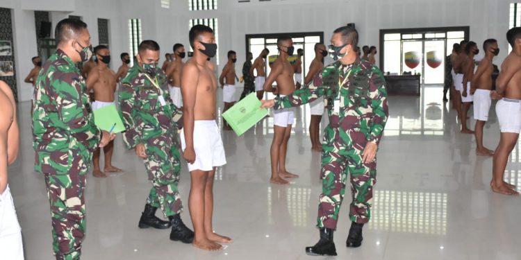 Kasdam I/BB Buka Sidang Parade Penerimaan Bintara PK TNI AD TA. 2020 Sumber Reguler Pria