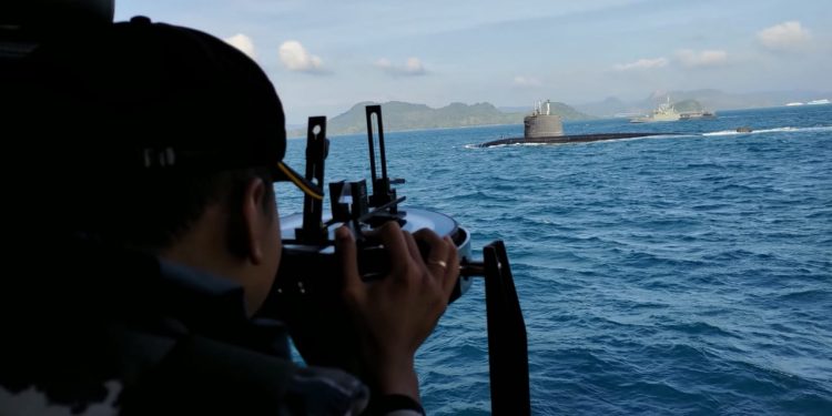Passing Exercise TNI AL dan Kapal Prancis di Selat Sunda