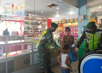 Penegakan Disiplin Protokol Kesehatan di Siantar Plaza Oleh Personel Jajaran Kodim 0207/Simalungun
