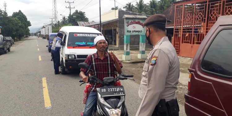 Iptu Amron Manullang Pimpin Ops Yustisi Kepatuhan Protokol Kesehatan Iptu Amron Manullang Pimpin Ops Yustisi Kepatuhan Protokol Kesehatan