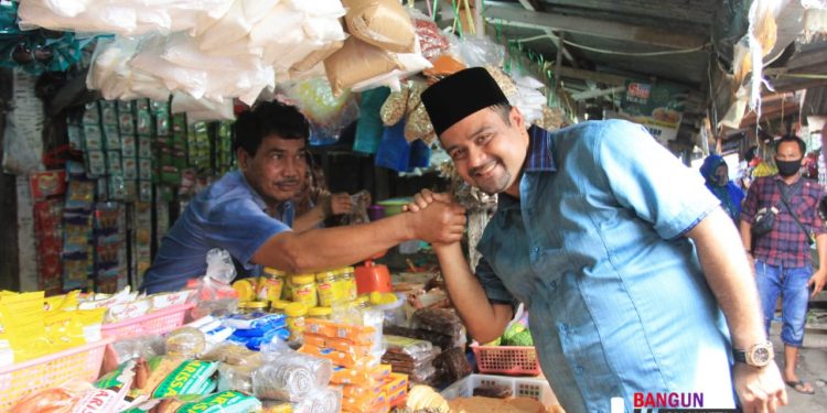 Kunjungi Pekan Tanah Jawa, Hasim Programkan Pengembangan Pasar di Kecamatan Kunjungi Pekan Tanah Jawa, Hasim Programkan Pengembangan Pasar di Kecamatan