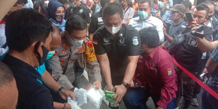 Polrestabes Medan Musnahkan 30 Kg Sabu Tangkapan dari Hotel Inna Dharma Deli Polrestabes Medan Musnahkan 30 Kg Sabu Tangkapan dari Hotel Inna Dharma Deli