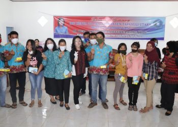 Kunker Pembinaan PKK Desa, Satika Simamora Ajak Masyarakat Hidup Positif