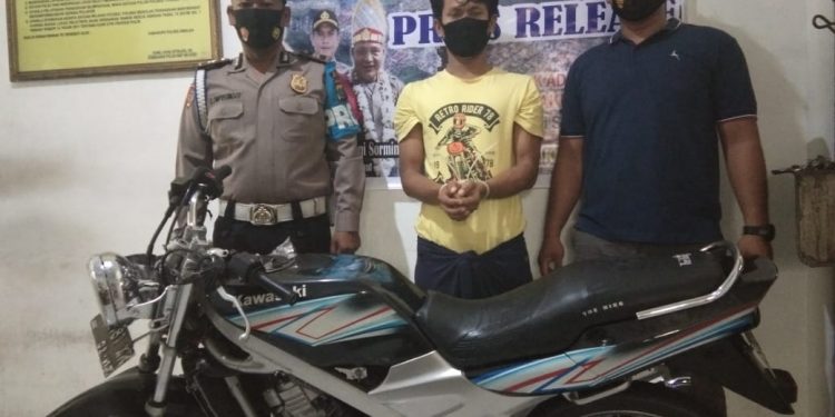 Luhut Parhusip Kena Olah, Keretanya Dipinjam Kawan lalu Digadaikan, Uangnya Untuk Beli Sabu Luhut Parhusip Kena Olah, Keretanya Dipinjam Kawan lalu Digadaikan, Uangnya Untuk Beli Sabu