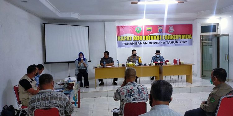Kapolres Tapanuli Selatan Minta Semua Pihak Perketat Penerapan Prokes Kapolres Tapanuli Selatan Minta Semua Pihak Perketat Penerapan Prokes