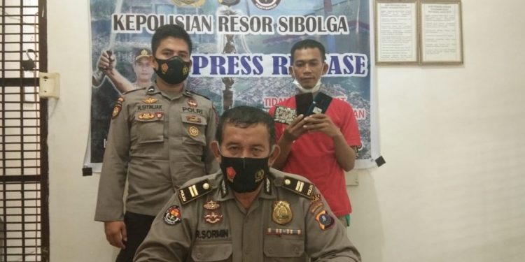 Tiga Unit HP Keluarga Haposan Sibuea Dicuri dari Rumah Duka, Penarik Becak di Sibolga Diciduk Tiga Unit HP Keluarga Haposan Sibuea Dicuri dari Rumah Duka, Penarik Becak di Sibolga Diciduk