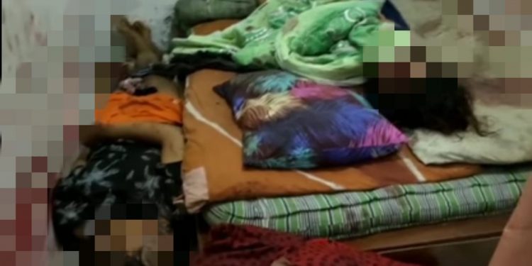 Sepasang Kekasih, Pekerja Koperasi Asal Sumut Ditemukan Bersimbah Darah di Kamar Kost Sepasang Kekasih, Pekerja Koperasi Asal Sumut Ditemukan Bersimbah Darah di Kamar Kost