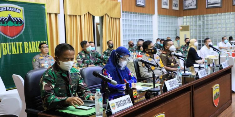 Pangdam I/BB Ikuti Rakor Penegakkan Disiplin Prokes Covid-19 Secara Virtual dengan Menko MI