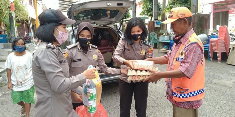Rayakan HUT ke-72 Polwan, Polres Sibolga Gelar Baksos