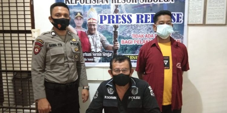 Istri Adu Mulut, Suami Adu Jotos. Yudhi Manalu Laporkan Adiknya ke Polisi Istri Adu Mulut, Suami Adu Jotos. Yudhi Manalu Laporkan Adiknya ke Polisi