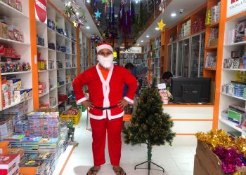 Pernak-Pernik Natal Tahun Baru Lengkap dan Terjangkau ada New Awie 168 Siantar