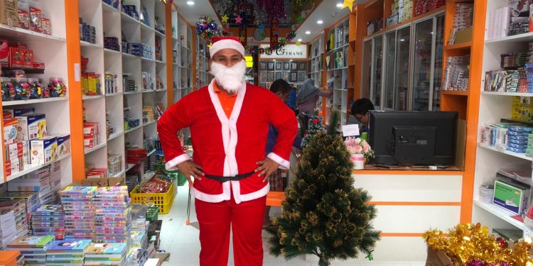 Pernak-Pernik Natal Tahun Baru Lengkap dan Terjangkau ada New Awie 168 Siantar Pernak-Pernik Natal Tahun Baru Lengkap dan Terjangkau ada New Awie 168 Siantar