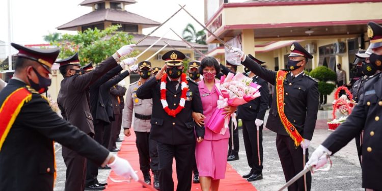 Kompol Syahrul Gantikan Posisi Kompol Sendiman Purba Sebagai Kapolsek Tanjungbalai Selatan Kompol Syahrul Gantikan Posisi Kompol Sendiman Purba Sebagai Kapolsek Tanjungbalai Selatan